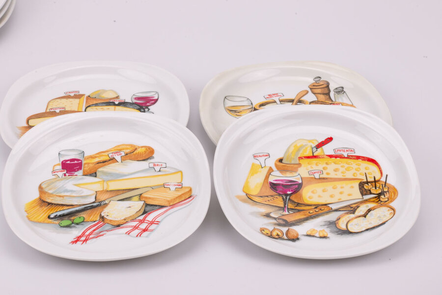 Set d'assiettes à fromage vintage en porcelaine en provenance Val du Cher