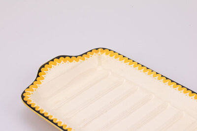 Plat de service vintage en porcelaine de chez Villeroy & Boch