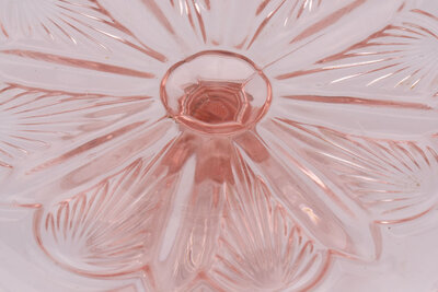 Présentoir à gateaux en verre rose