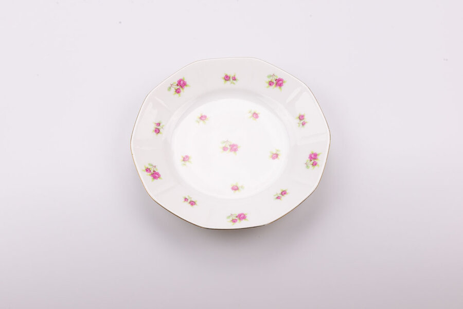 Assiette à dessert vintage en porcelaine de chez Victoria Tchécoslovaquie avec un motif floral