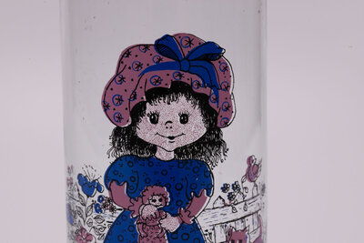 Vase vintage en verre Wendy Mill avec un dessin de petite fille