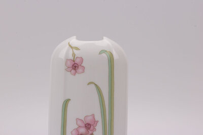 Vase soliflore vintage en porcelaine de la manufacture Eschenbach avec un motif de fleur
