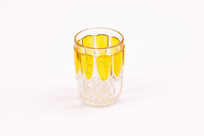 Verre en cristal transparent et jaune vintage du Val Saint-Lambert