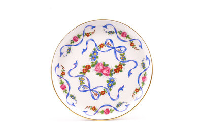5 splendides assiettes anciennes en parfait état de la célèbre marque française Pillivuyt,