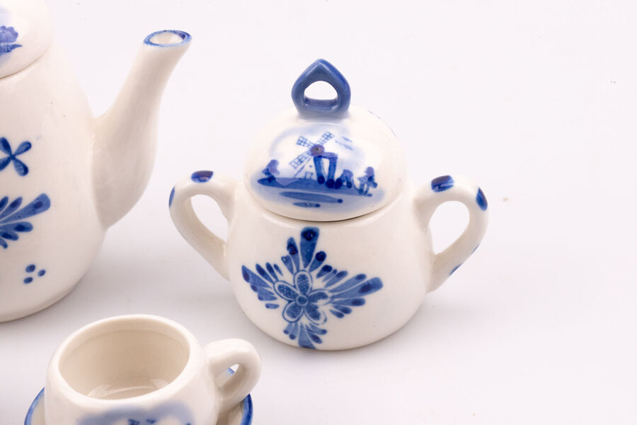 Mini set de thé blanc et bleu 