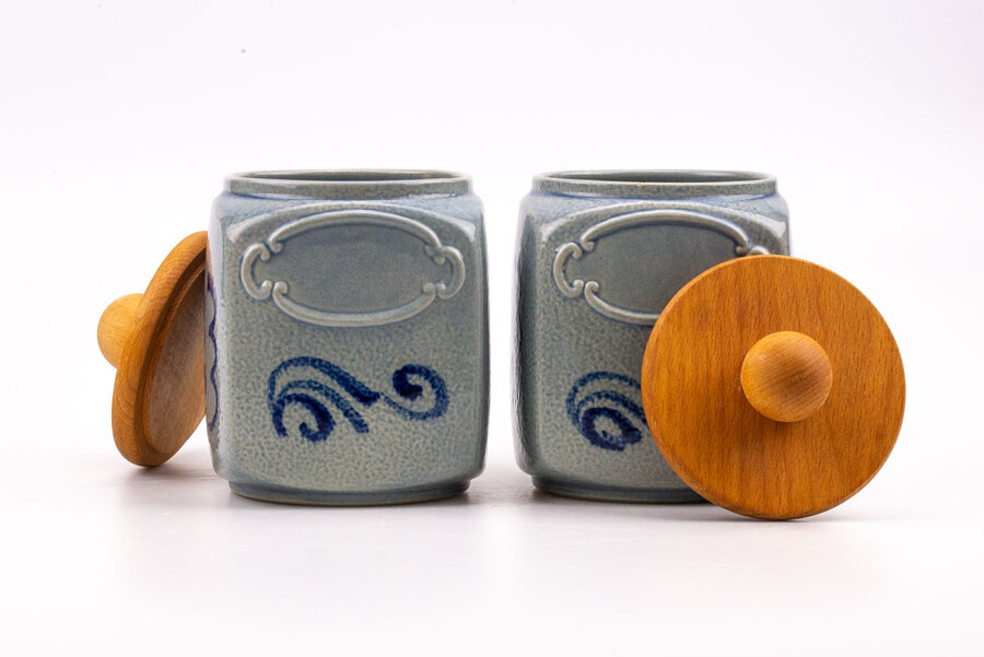 2 pots de conservation avec couvercle