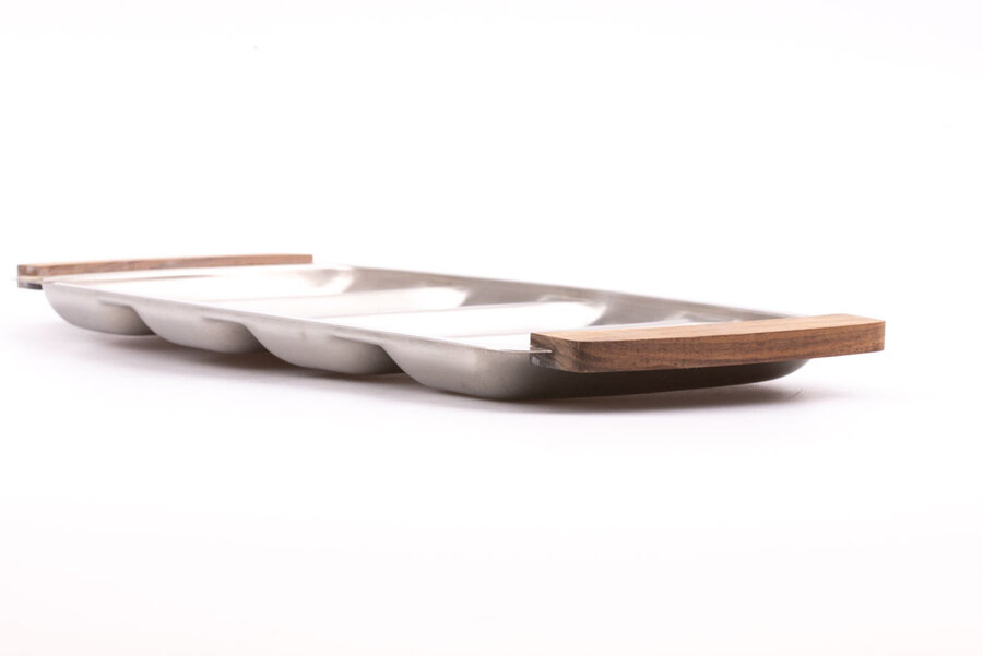 Grand plateau vintage à 4 compartiments en inox et bois de 47 centimètres