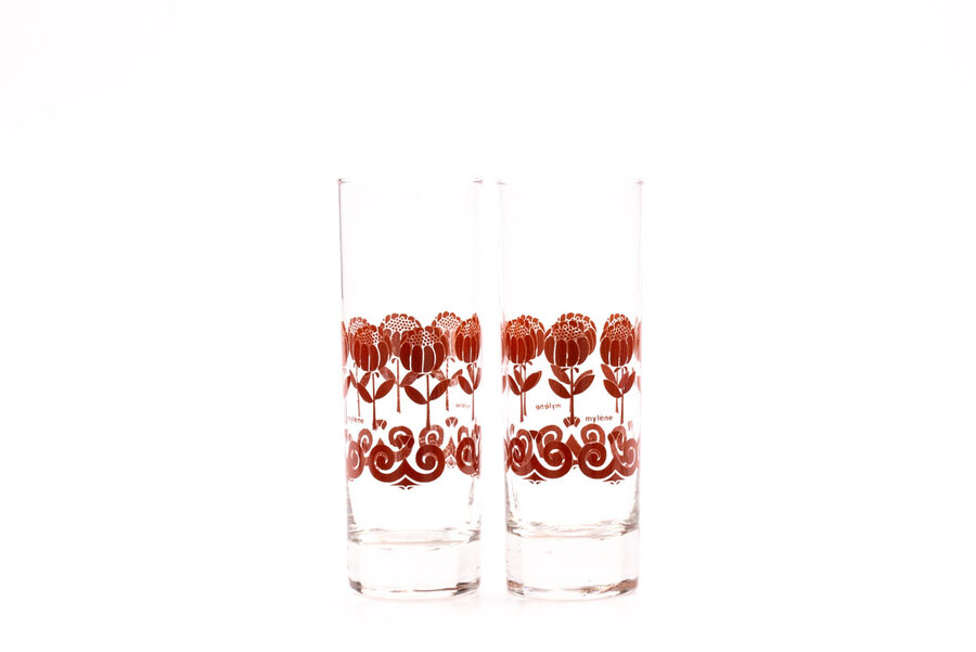 2 verres vintage avec motif floral de couleur marron