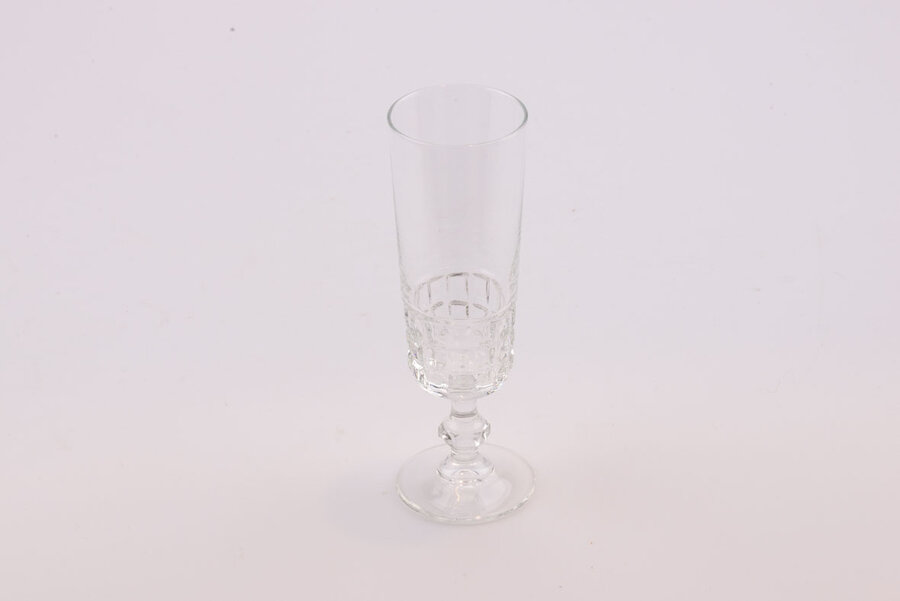 Superbe flûte à champagne vintage de la marque Luminarc modèle Quadrille.