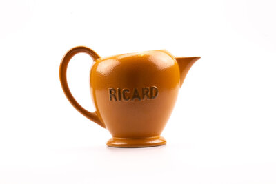 Pichet Ricard vintage en céramique beige