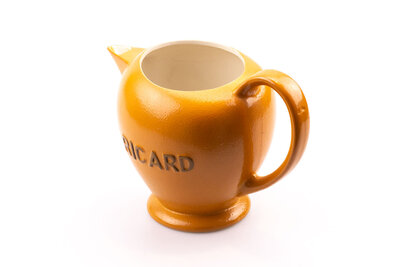 Pichet Ricard vintage en céramique beige