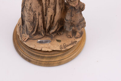 Statuette "La femme gitane" de Giuseppe Armani en porcelaine et signée