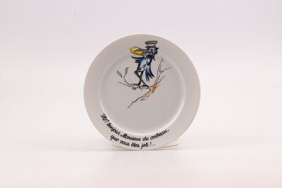 6 assiettes à dessert en porcelaine en parfait état fabriquées par la faïencerie Z RZB 