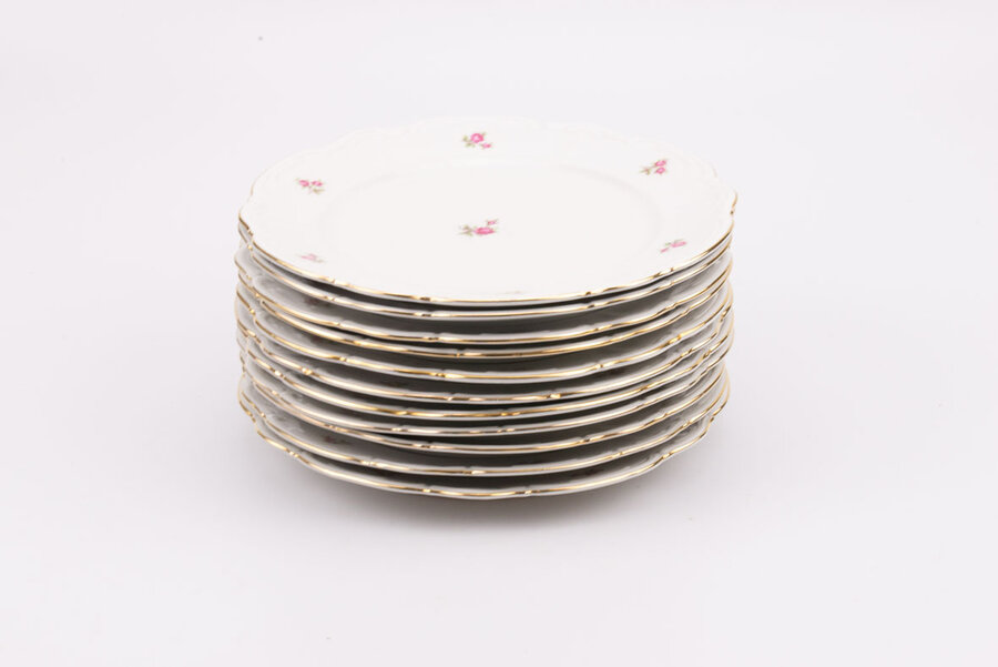 Set d'assiettes plates vintage avec bordure dorée et un motif en fleur en porcelaine de la manufacture Mitterteich