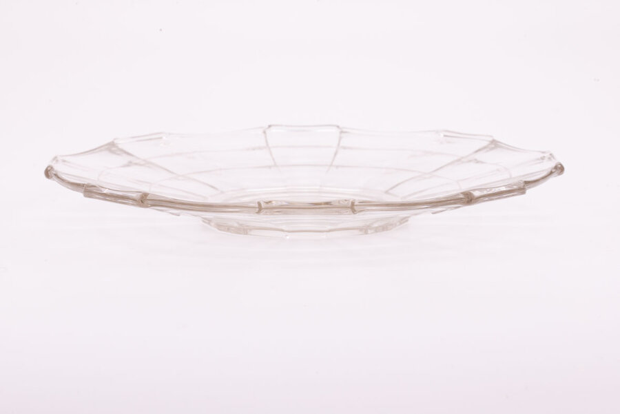 Grand plat en verre vintage circulaire légèrement creusé