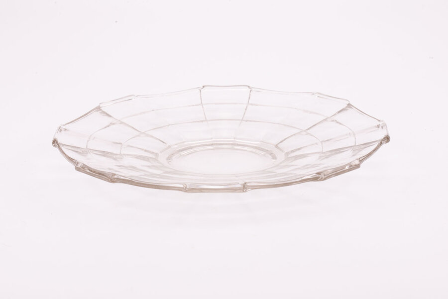 Grand plat en verre vintage circulaire légèrement creusé