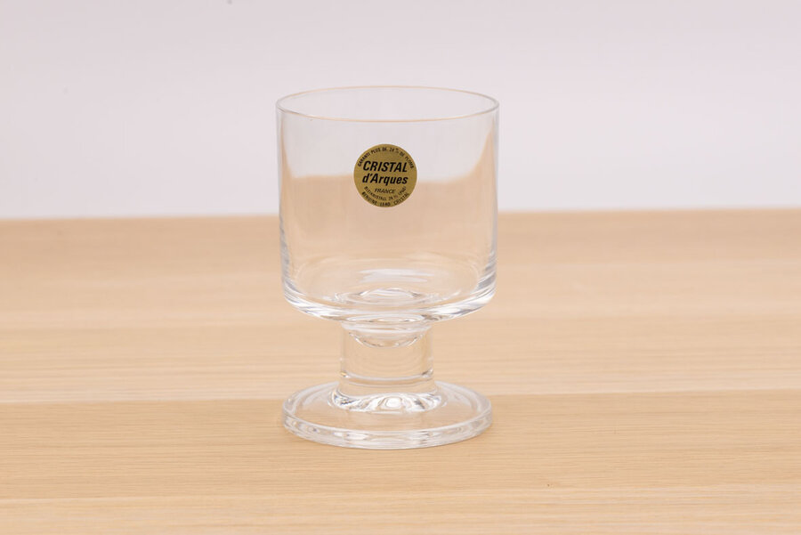 Petit verre vintage transparent en cristal de la manufacture d'Arques 
