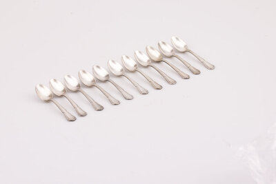 11 petites cuillères vintage en inox