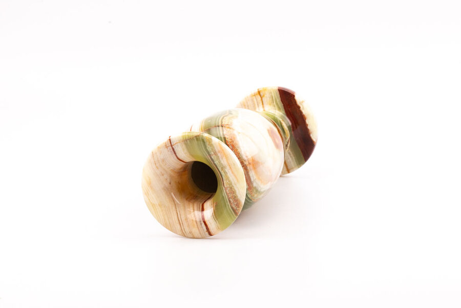 Vase vintage en marbre onyx de couleur crème avec des lignes plus foncées