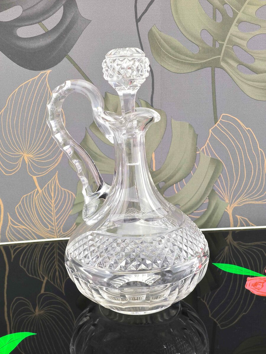 Carafe à liqueur en cristal