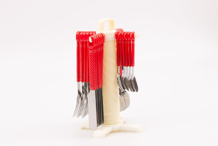 Ensemble de couverts rouges