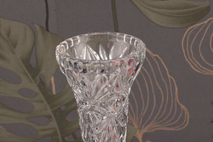 Vase soliflore en verre ciselé