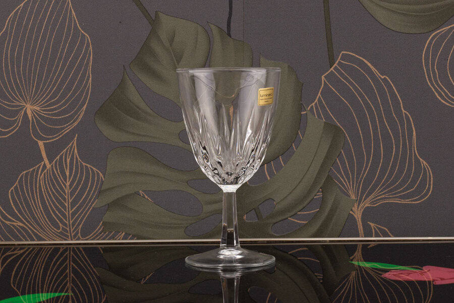 Verre à vin rouge vintage en verre de chez Luminarc