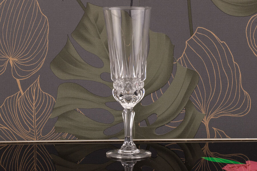 Flûte à champagne vintage en verre de chez Luminarc