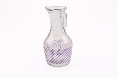 Carafe à eau en verre