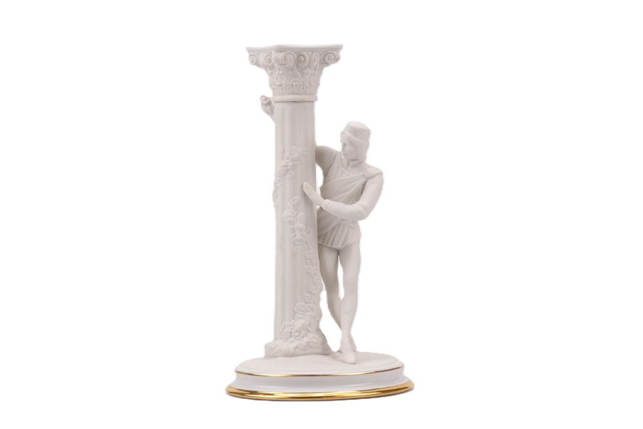 Chandelier en porcelaine vintage et blanche modèle Roméo 