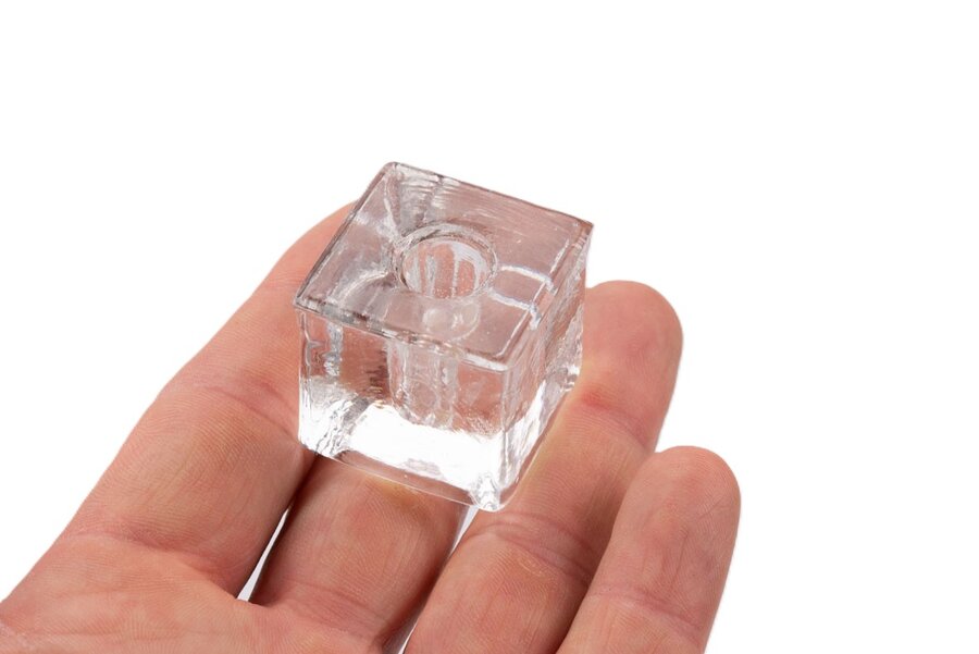 4 petits chandeliers en verre