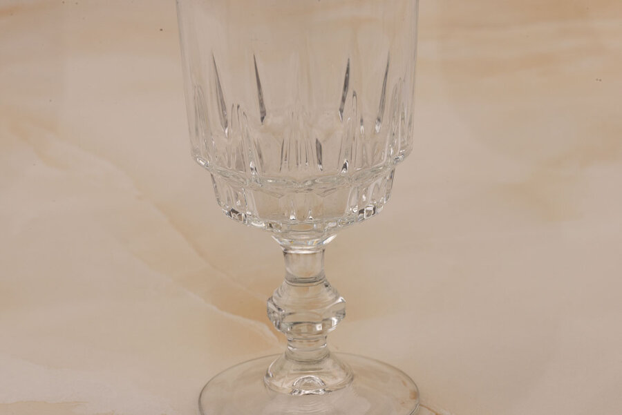Verre à vin blanc vintage en verre