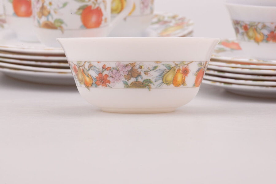 Ensemble tasses, bols et assiettes Arcopal Fruits 