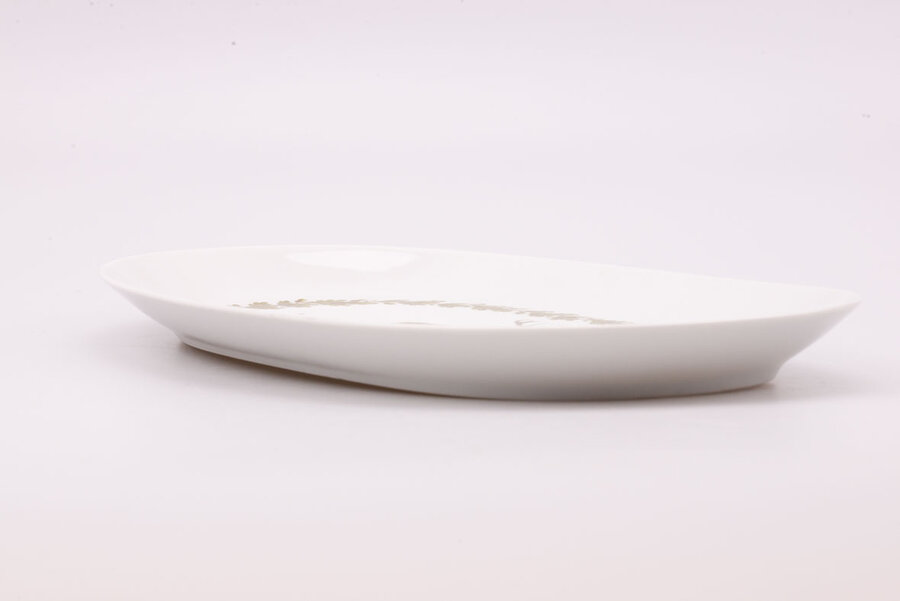 Plateau ovale avec cerf en porcelaine Johan Seltmann