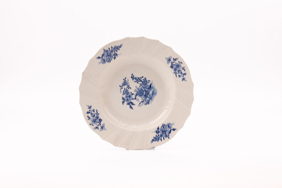 Assiettes creuses et plates Petrus Regout Tournay Ronda
