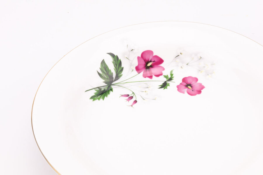 4 assiettes creuses vintage Kronester avec liseret doré et motif floral