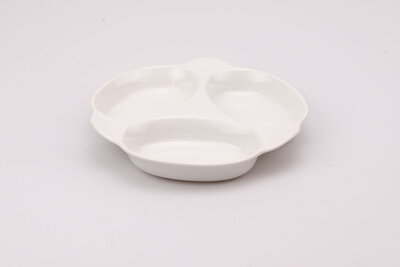 Plateau apéritif vintage en porcelaine à 3 compartiments de chez Pillivuyt