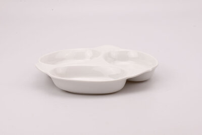 Plateau apéritif vintage en porcelaine à 3 compartiments de chez Pillivuyt
