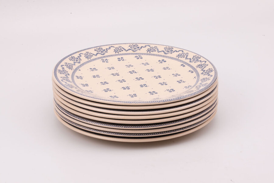 9 assiettes plates Laura Ashley Petite fleur Johnson Brothers avec de jolies petites fleurs bleues sur fond beige