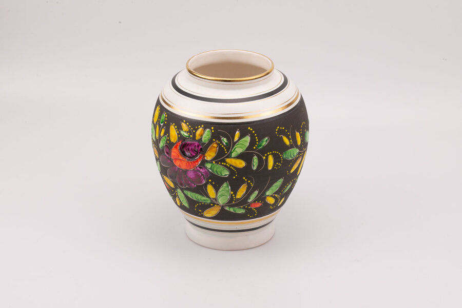 Vase vintage de collection avec un motif fleuri noir et blanc par H. Becquet 