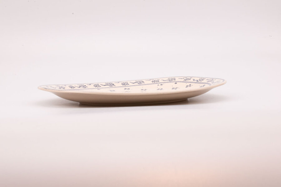 Plat de service ovale en céramique Laura Ashley Petite Fleur Johnson Brothers