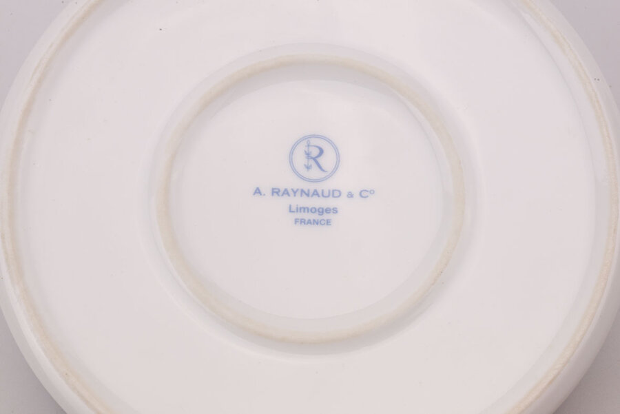 Bonbonnière en porcelaine de Limoges A.Raynaud