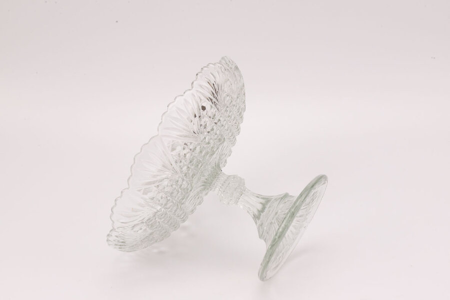 Coupe à fruits en verre sur pied /compotier vintage