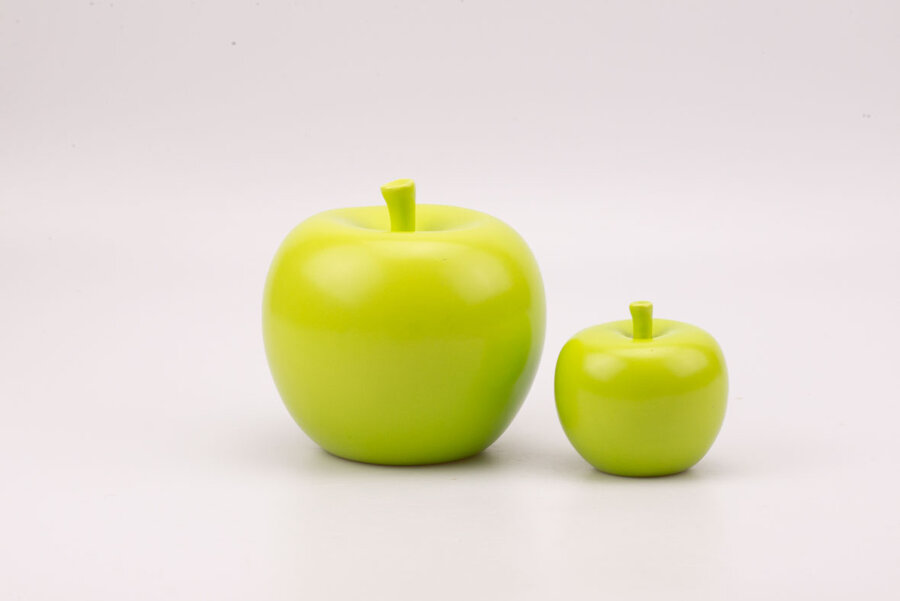 Lot de 2 pommes décoratives vintage Lot de 2 pommes décoratives vintage en porcelaine de couleur verte