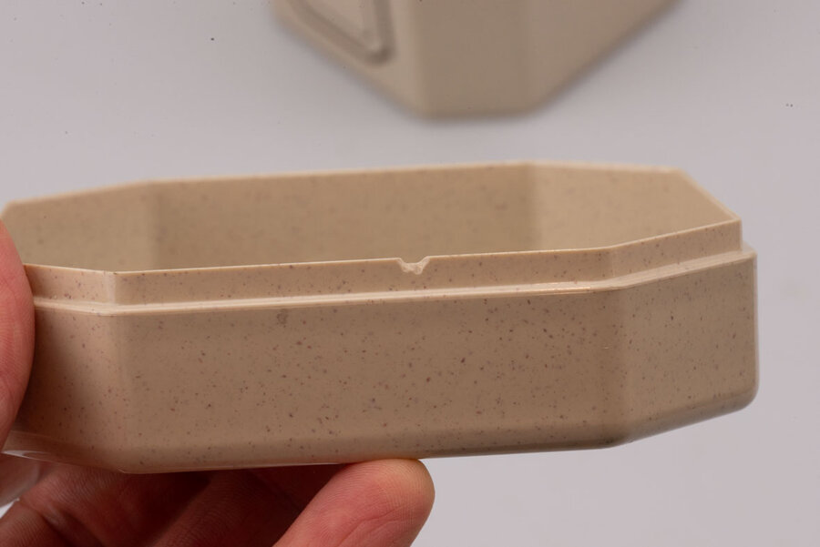 Ancienne boîte de conservation Emsa beige