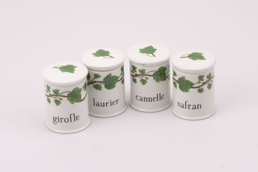 Ensemble de 4 pots à épices, sel et poivre Porcelaine de Paris blanche 