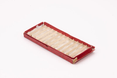 Set de 12 porte-couteaux vintage en cristal dans leur boîte