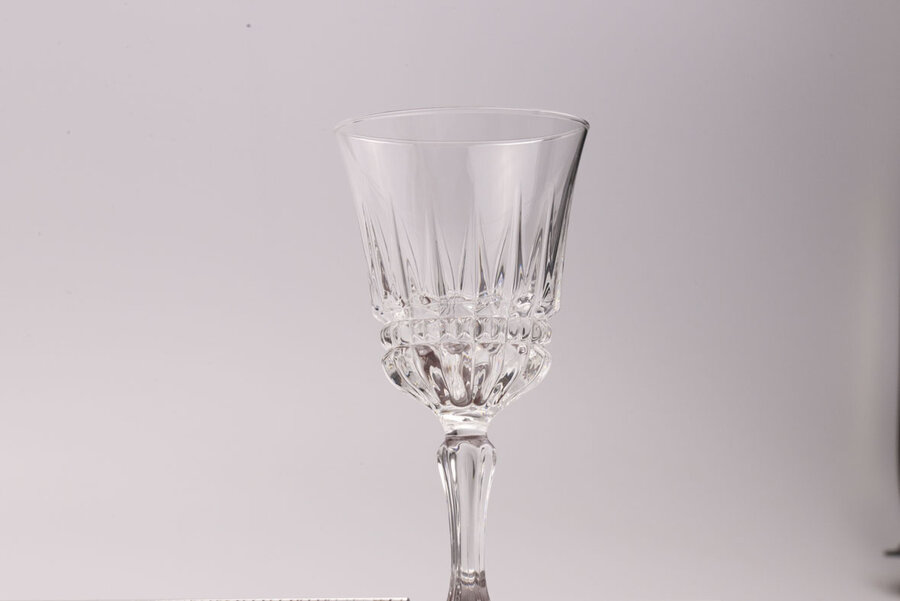 Verre à vin vintage transparent de chez Luminarc modèle Empereur