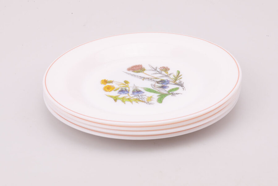 4 assiettes à dessert Arcopal Fleurs champêtres