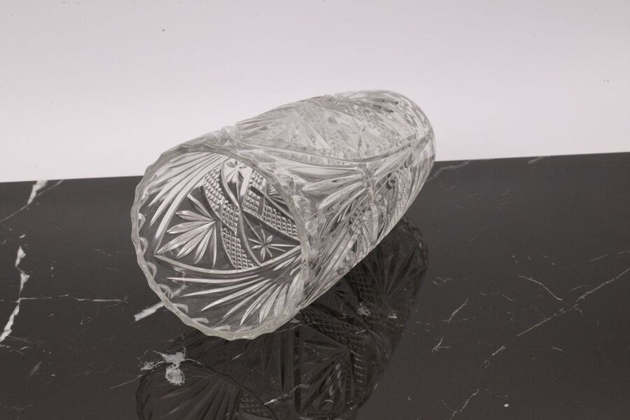 Grand vase vintage en cristal ciselé